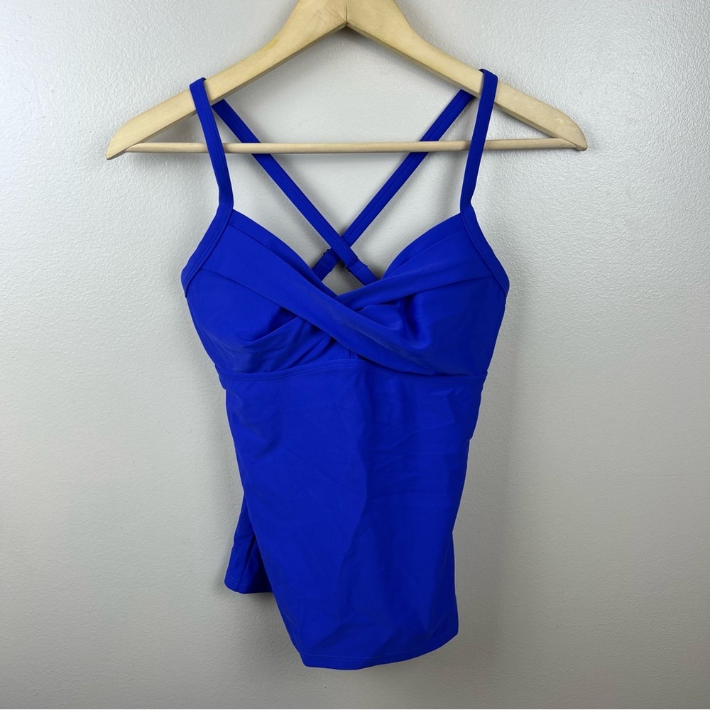 Athleta Twister Tankini Bathing Suit Swim Top Size 32 D/DD purplish blue NWOT